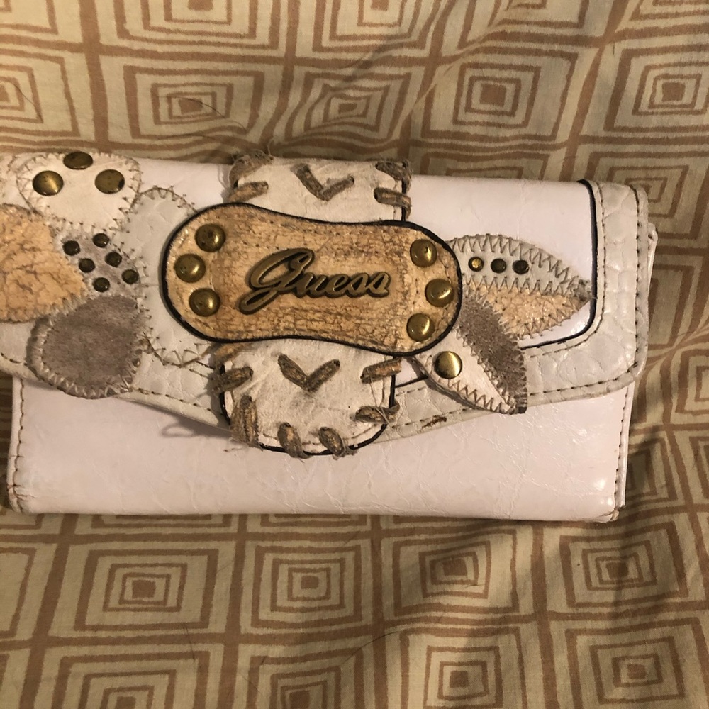 Guess wallet